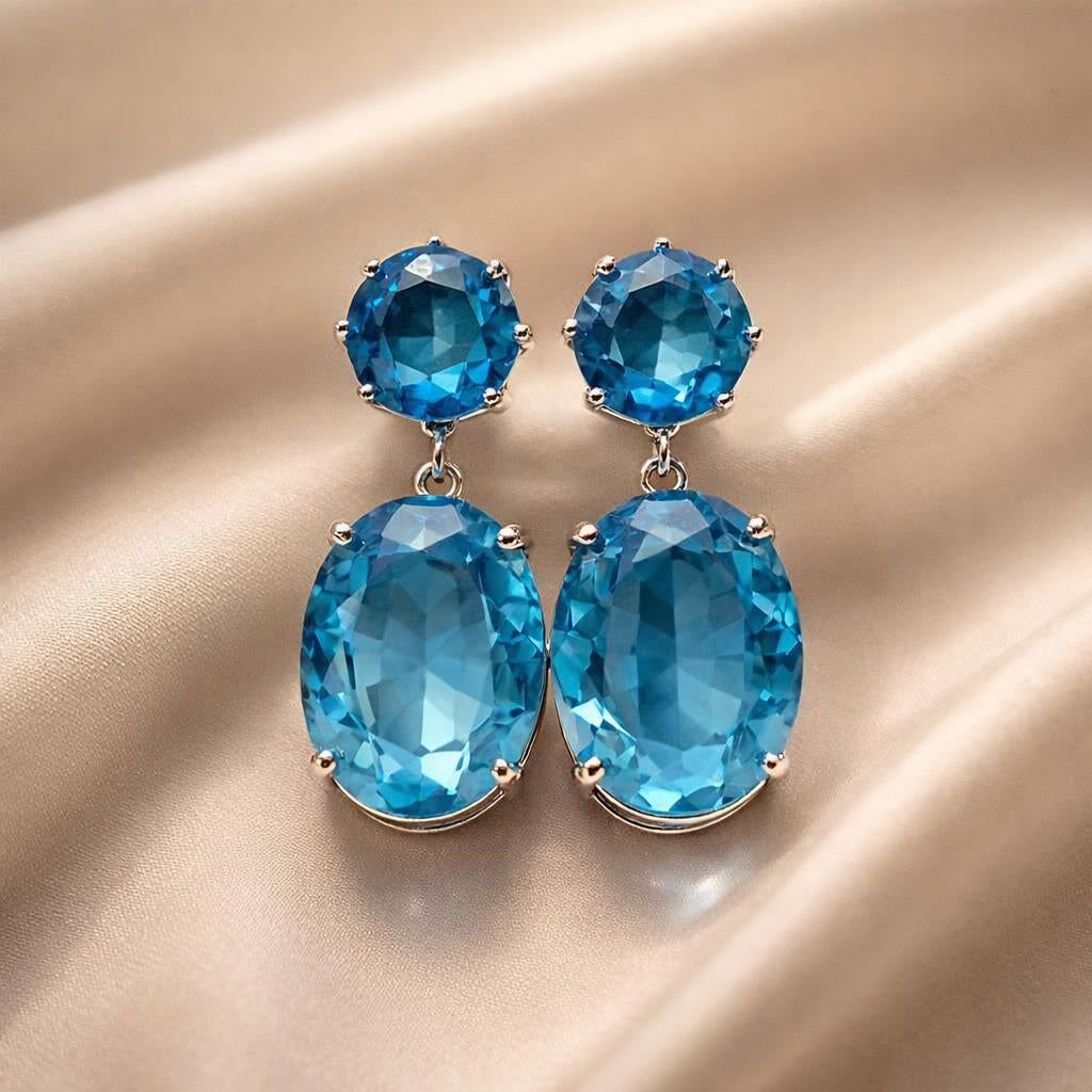 Pendientes de oro blanco con majestuosa zirconia