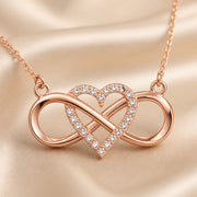 Collar con colgante de corazón infinito de oro blanco