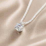 Collar Eternity con circonitas en oro blanco