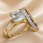 Colección con anillo de oro blanco y circonita cuadrada