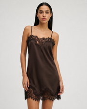 Vestido romántico de encaje Muse