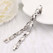 Elegante pulsera de oro blanco con colgante en forma de corazón