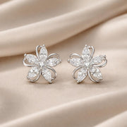 Pendientes de oro blanco con circonitas cúbicas engastadas