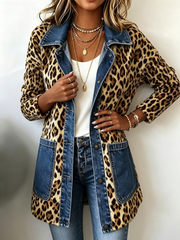 Lorena | Chaqueta larga de leopardo con jeans